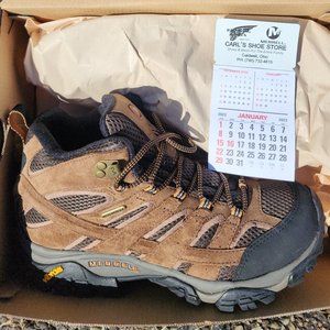 Men's 8.5 Merrell Boots